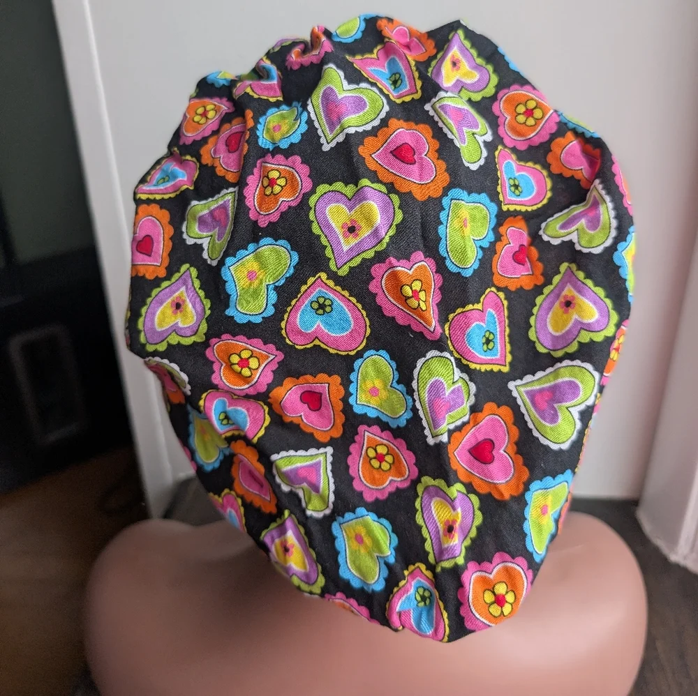 Colorful Heart Patterned Scrub Cap - Picture 4 of 4